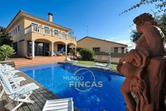 Chalet independiente en venta en Calafell(Bonavista)